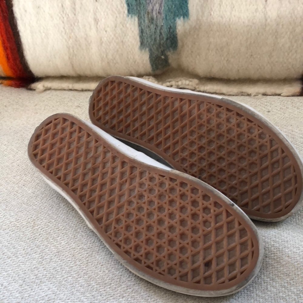 Vans - Picture 2 of 3